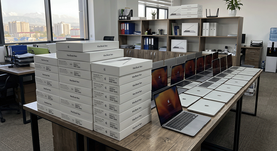 Базовые MacBook Neo Silver для документооборота